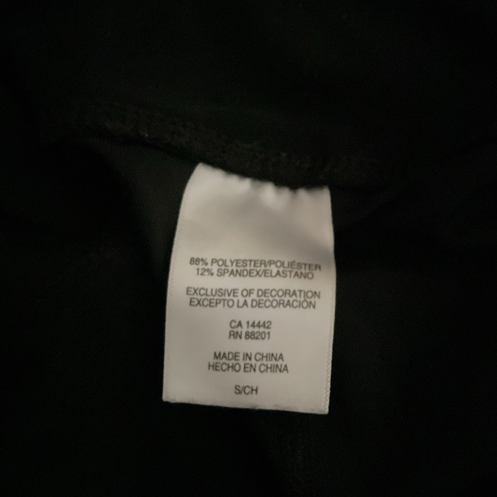 Mondetta Black Performance Luxury Apparel